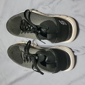 Mens Size 13 Skechers Sport Black and Gray